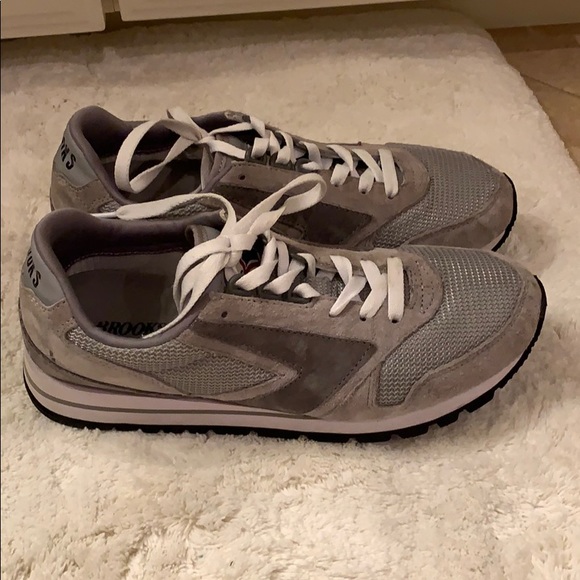brooks chariot womens